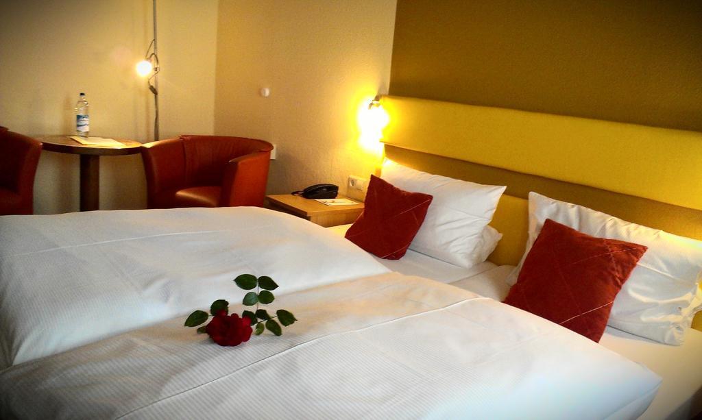 Hotel Zur Post Schönberg Habitación foto
